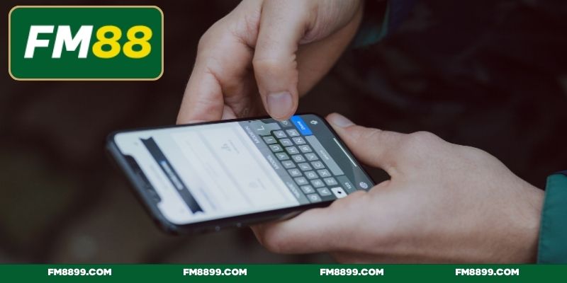Liên hệ FM88 với mục live chat nhanh chóng