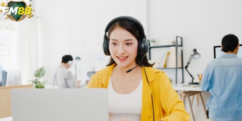 Người chơi nên lưu lại tất cả các kênh liên hệ chính thức